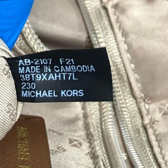 Michael Kors Susannah Large Saffiano Leather Shoulder Bag - Picture 12 of 14